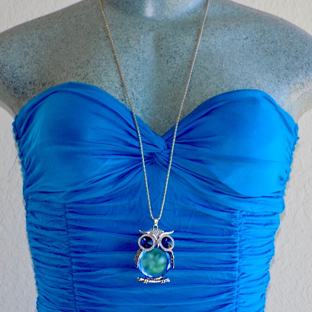 💙 Beautiful Blue Studded Owl Pendant Necklace💙